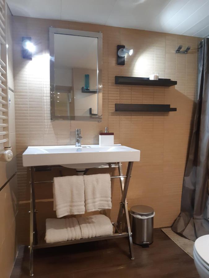 Studio 7 Simancas Bagian luar foto
